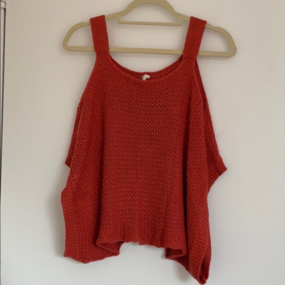 Willow and Clay Flowy Cold Shoulder Knit Top